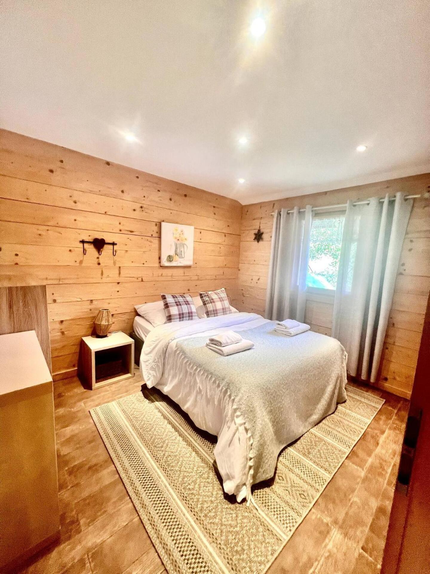 Charming Family Chalet For 8 People, With Private Hot Tub Les Clefs Exteriér fotografie