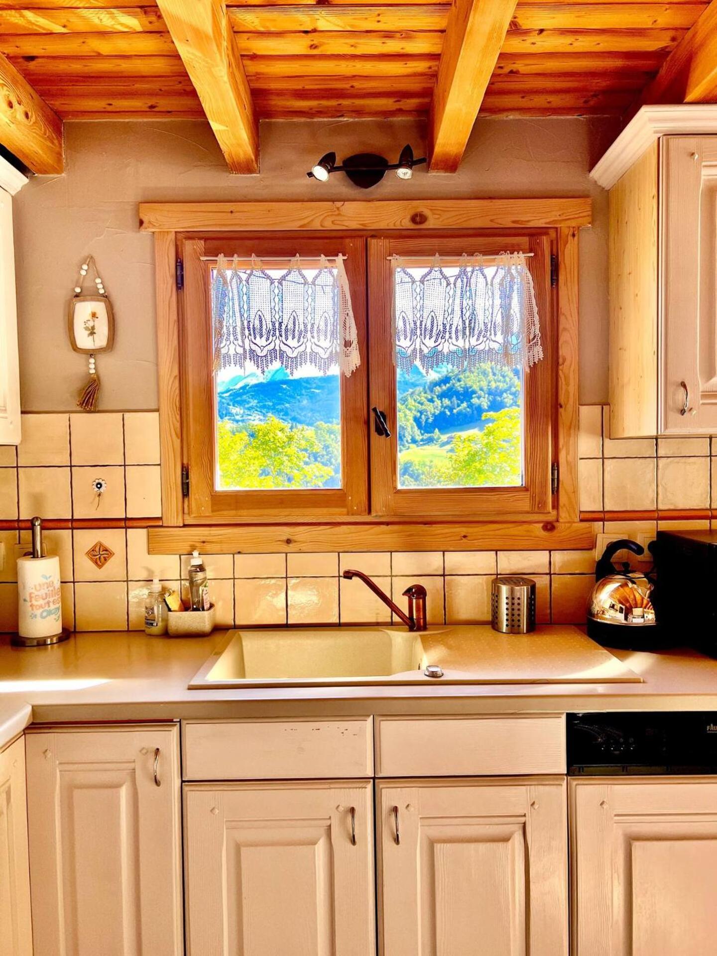 Charming Family Chalet For 8 People, With Private Hot Tub Les Clefs Exteriér fotografie